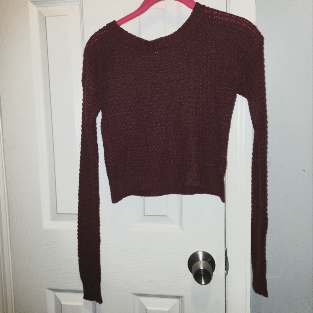 Love by Chelsea long sleeve cropped sweater